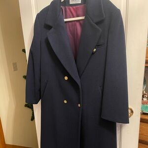 ‼️WARM 💯% WOOL NAVY COAT WITH GOLD BUTTONS‼️💞 FANTASTIC‼️